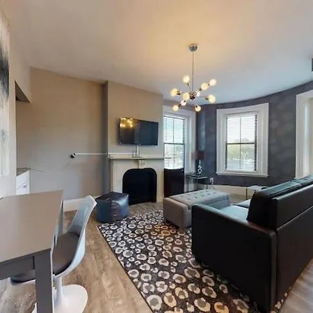 Perfect Studio, Sleeping Alcove, Be Ready For Return Of Travel! Apartamento